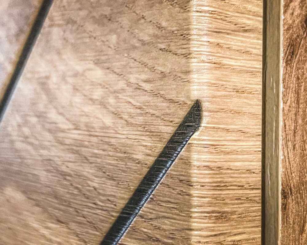 sw_detail_4-1.jpg יחידת קיר לטלוויזיה פסים אלקסון שחור – עיצוב מודרני – תמונה 8